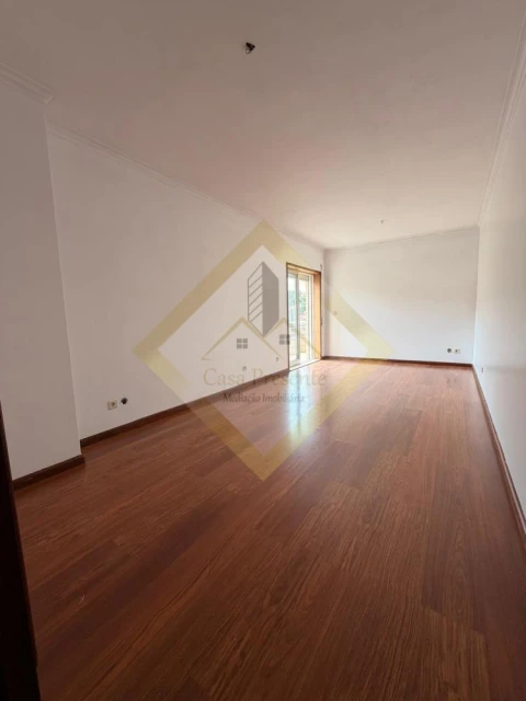 Apartamento T2 para Venda em Oliveira do Douro
