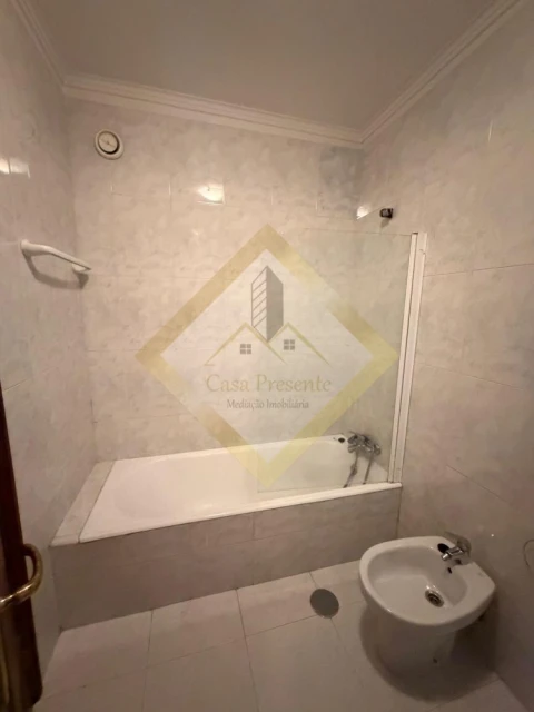 Apartamento T2 para Venda em Oliveira do Douro