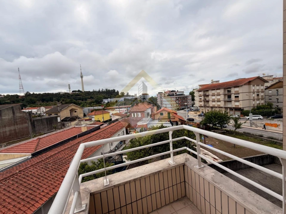 Apartamento T2 para Venda em Oliveira do Douro Foto 5