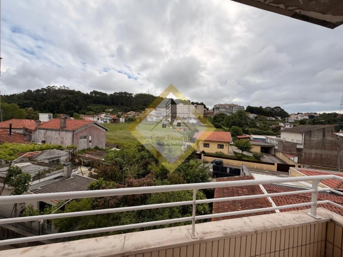 Apartamento T2 para Venda em Oliveira do Douro Foto 6