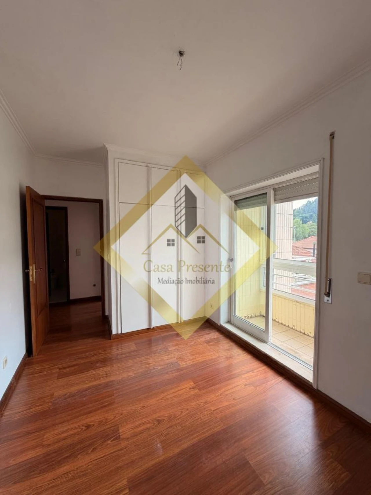 Apartamento T2 para Venda em Oliveira do Douro Foto 22