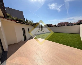Moradia T3 para Venda em Mafamude e Vilar do Paraíso