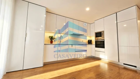 Apartamento T2 para Venda em Glória e Vera Cruz