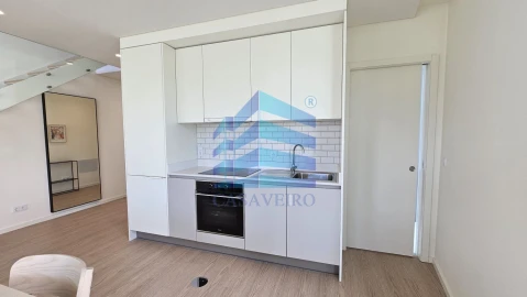 Apartamento T1 para Arrendamento em Esgueira