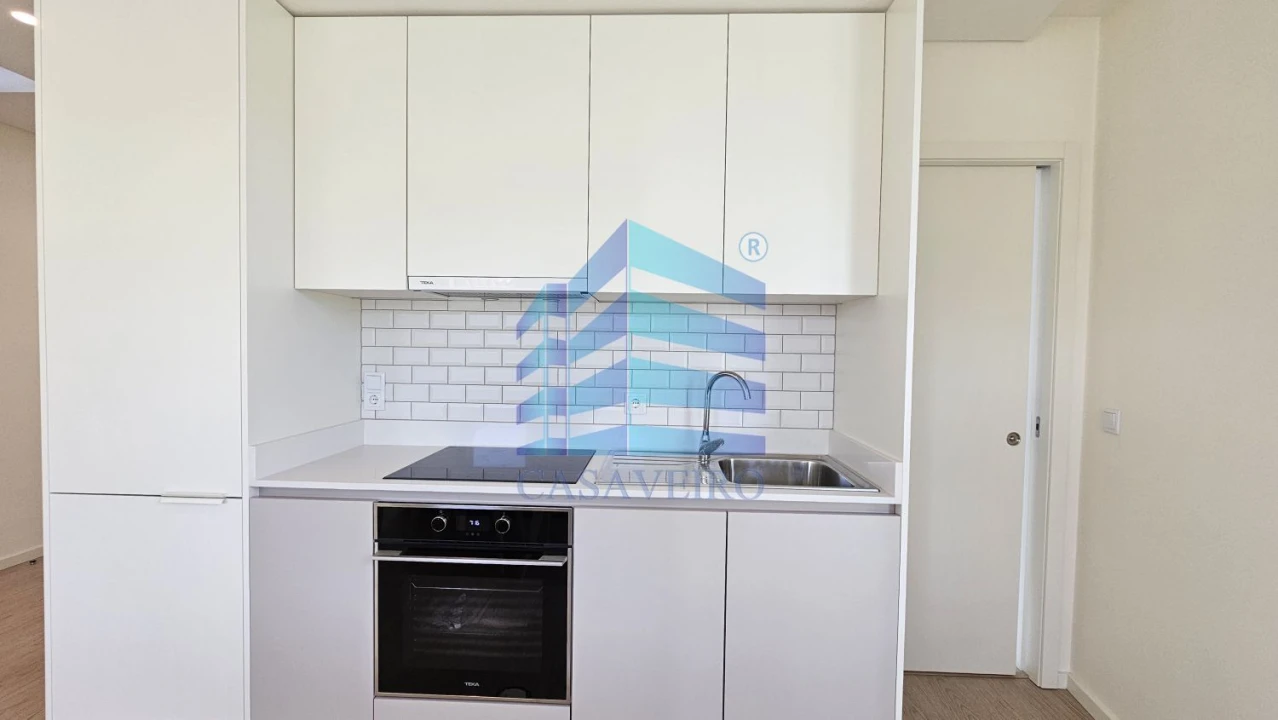 Apartamento T1 para Arrendamento em Esgueira Foto 11