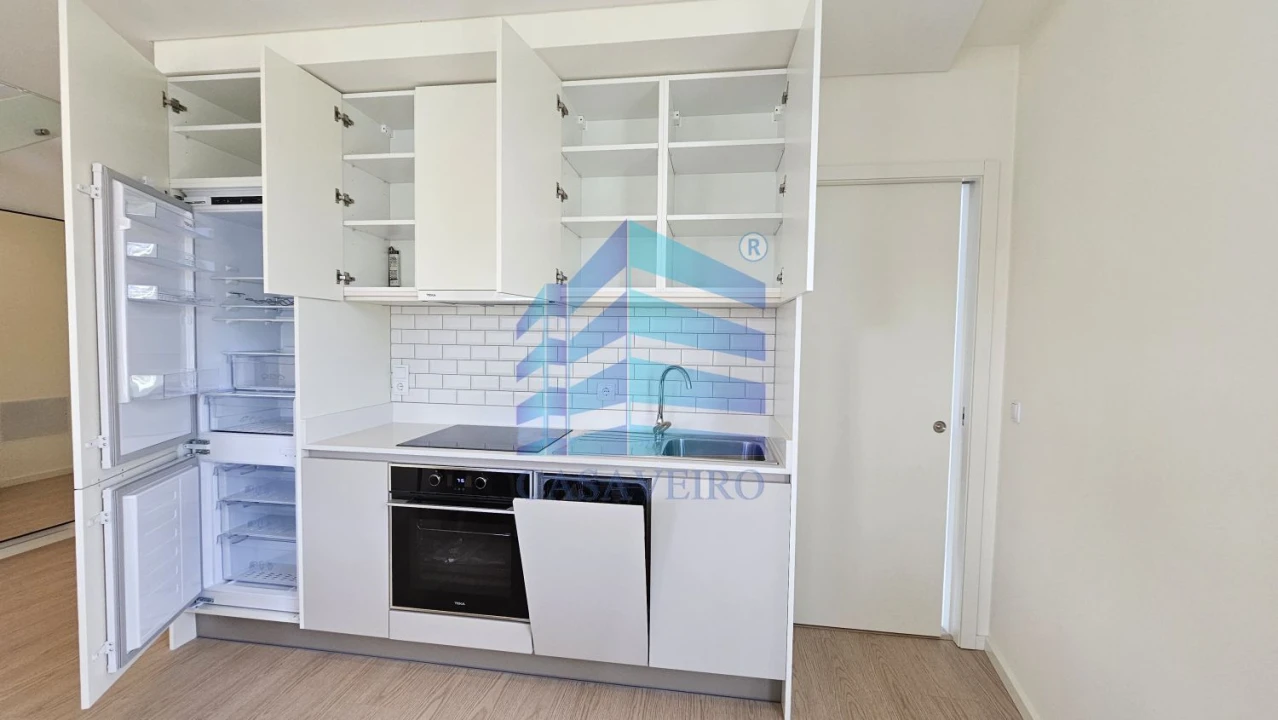 Apartamento T1 para Arrendamento em Esgueira Foto 9