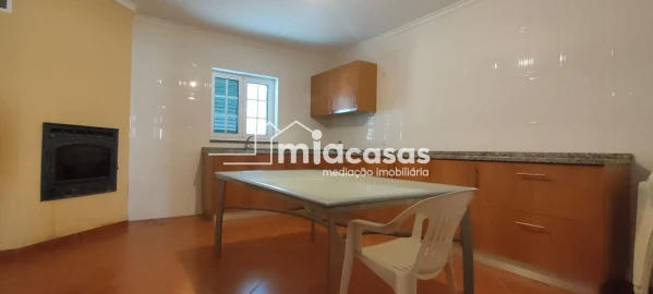 Moradia T2 para Venda em Oiã