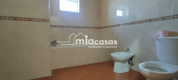 Moradia T2 para Venda em Oiã