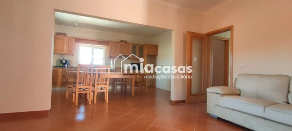 Moradia T2 para Venda em Oiã