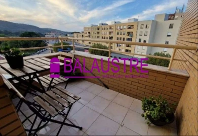Apartamento T3 para Arrendamento em Ferreiros e Gondizalves