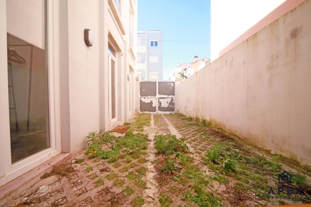 Apartamento T2 para Venda em Avenidas Novas Foto 4