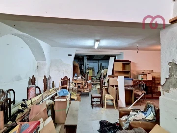Loja para Venda em Estremoz (Santa Maria e Santo André)
