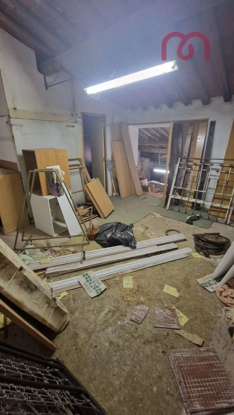 Loja para Venda em Estremoz (Santa Maria e Santo André)