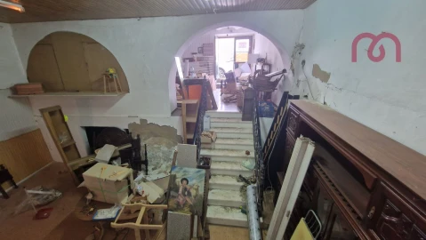 Loja para Venda em Estremoz (Santa Maria e Santo André)