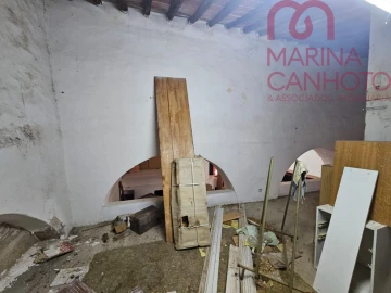 Loja para Venda em Estremoz (Santa Maria e Santo André)