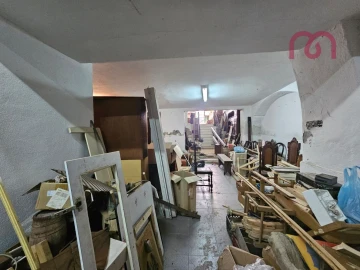 Loja para Venda em Estremoz (Santa Maria e Santo André)