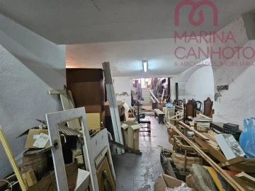 Loja para Venda em Estremoz (Santa Maria e Santo André)