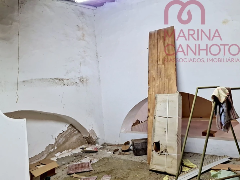 Loja para Venda em Estremoz (Santa Maria e Santo André) Foto 16