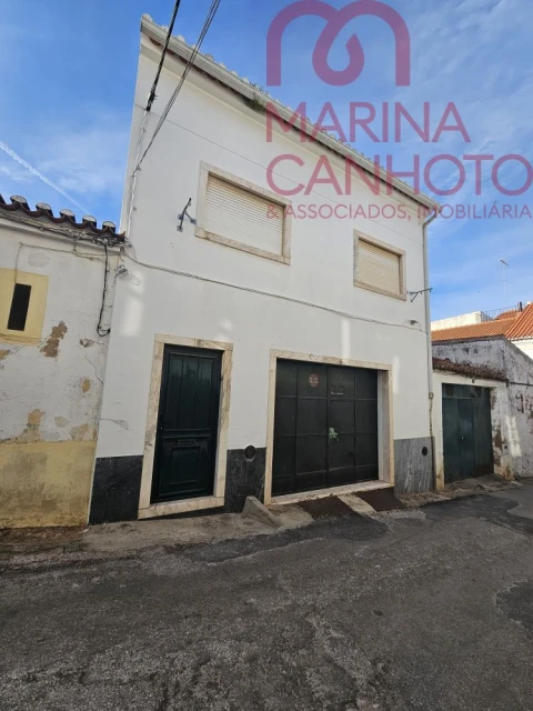 Moradia T2 para Venda em Borba (Matriz)