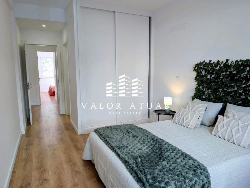 Apartamento T2 para Venda em Benfica Foto 10
