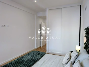 Apartamento T2 para Venda em Benfica