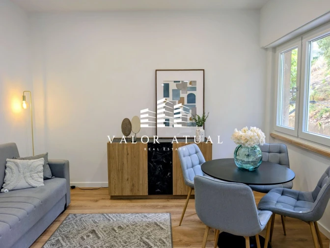 Apartamento T2 para Venda em Benfica Foto 6