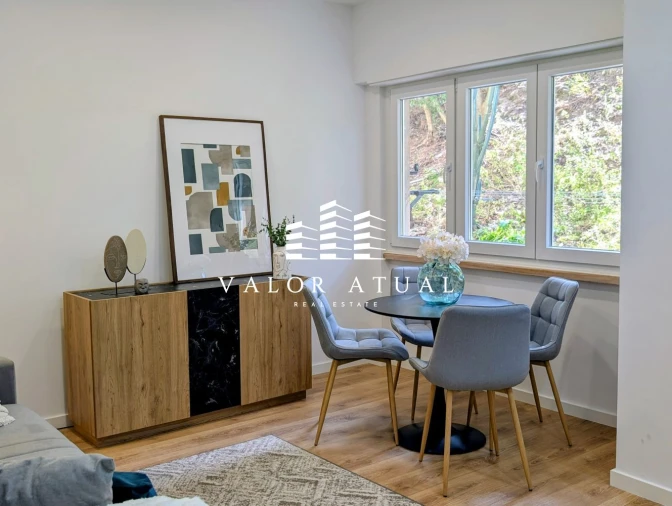 Apartamento T2 para Venda em Benfica Foto 5