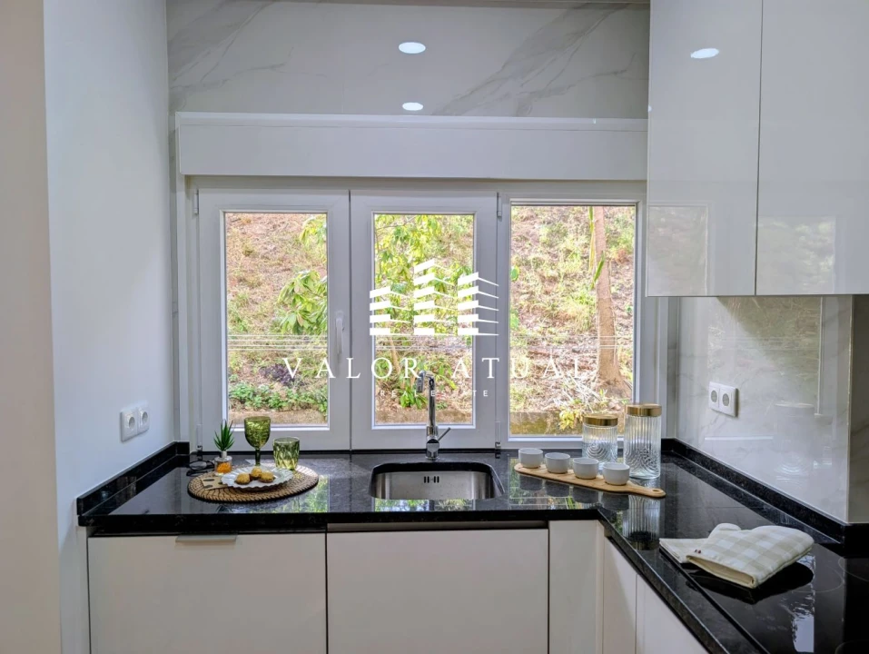 Apartamento T2 para Venda em Benfica Foto 4
