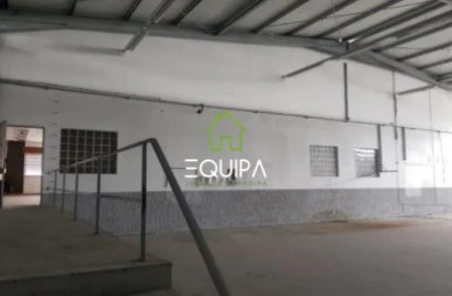 Loja para Venda em Muge