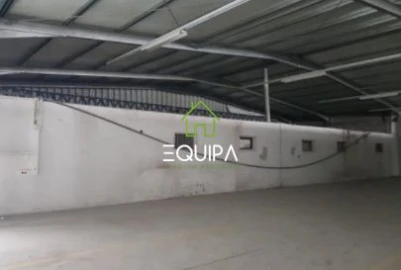 Loja para Venda em Muge