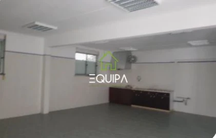 Loja para Venda em Muge