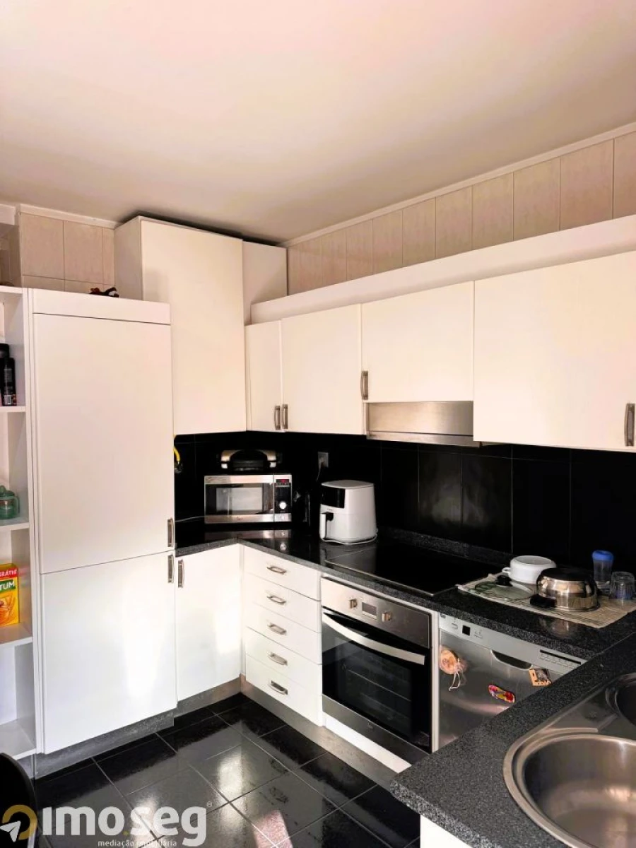 Apartamento T2 para Venda em Vila Nova do Campo Foto 3