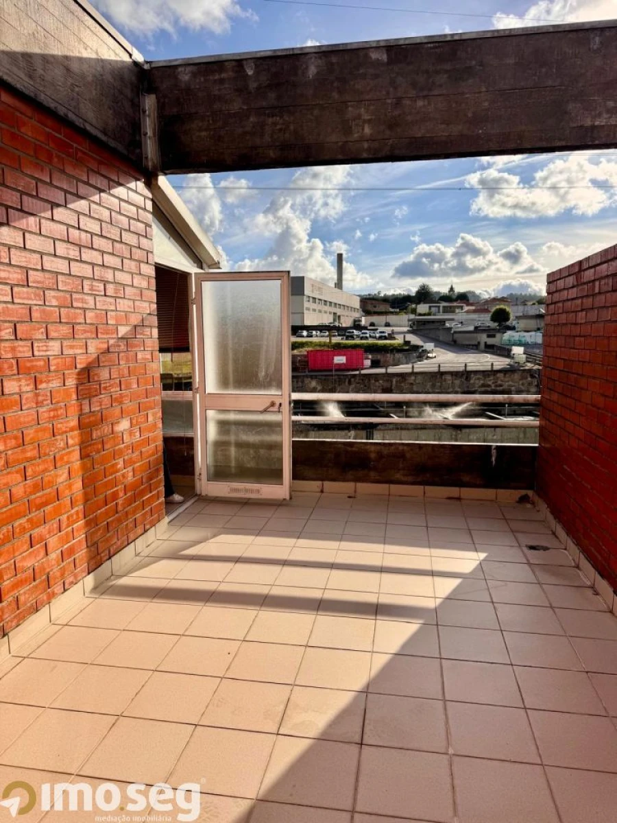 Apartamento T2 para Venda em Vila Nova do Campo Foto 6