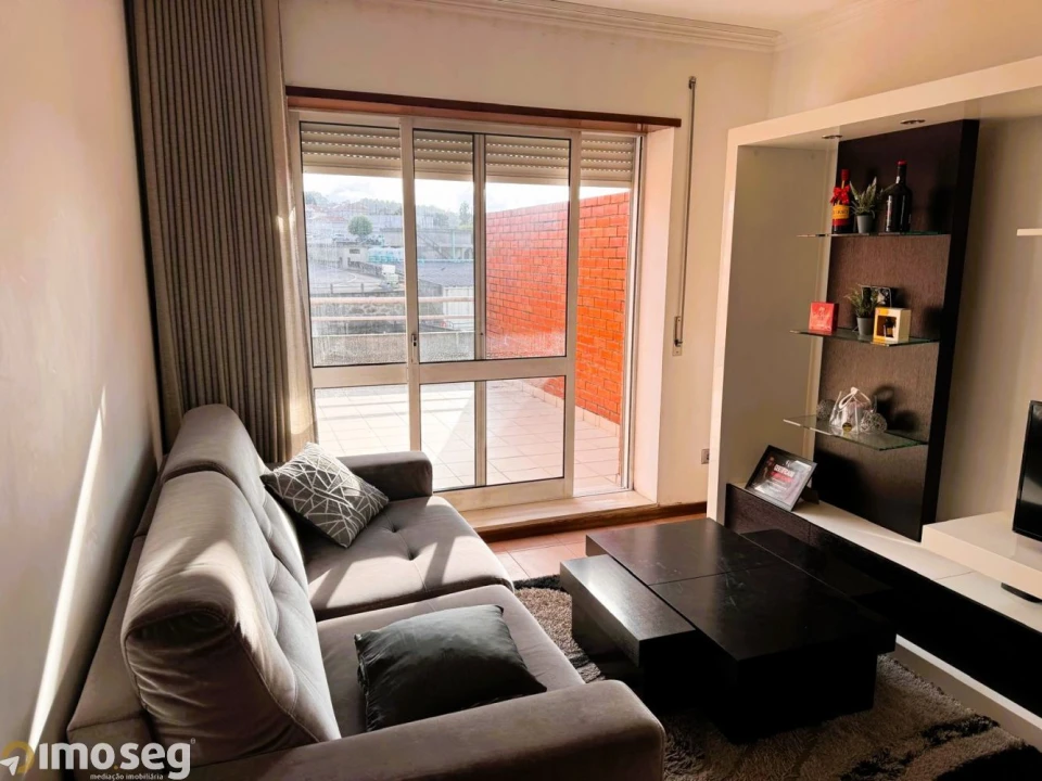 Apartamento T2 para Venda em Vila Nova do Campo Foto 1