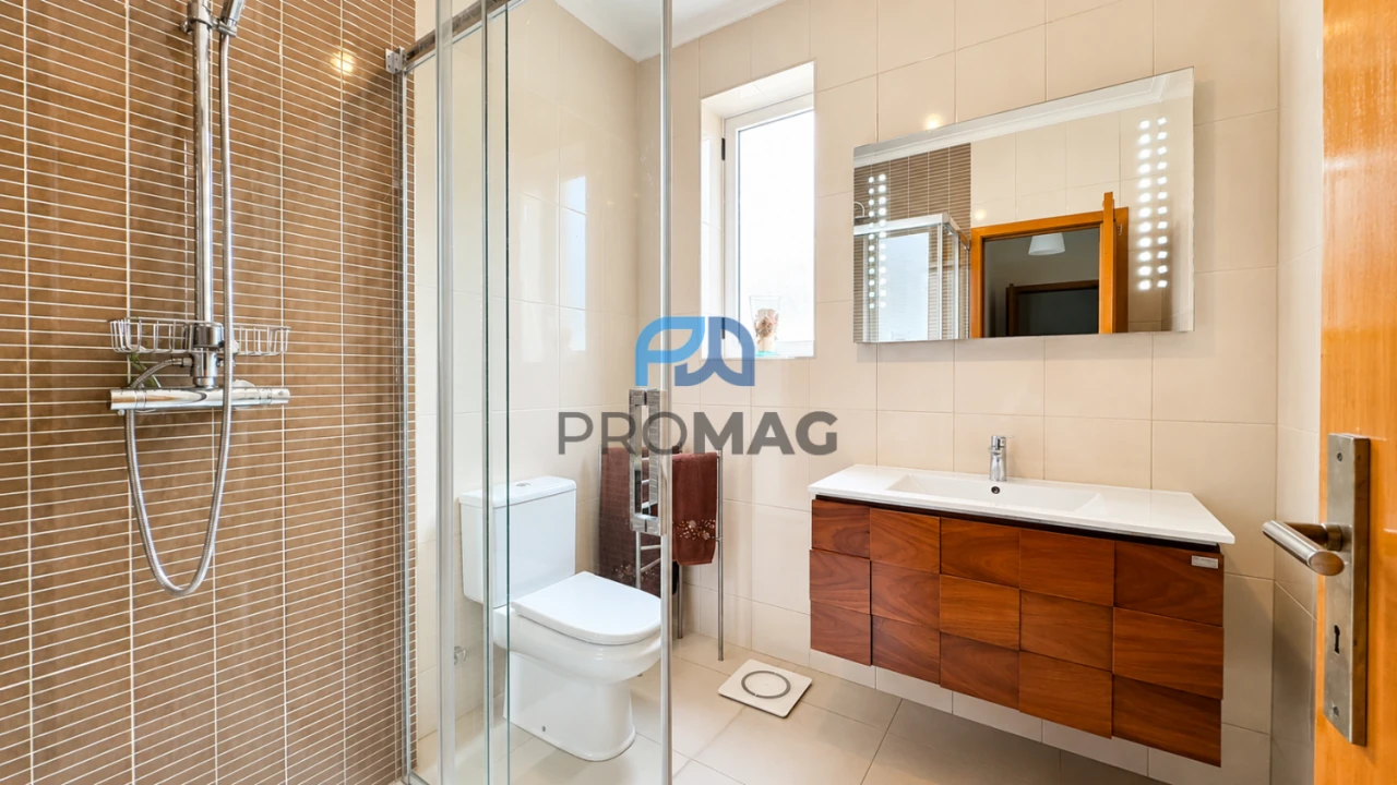 Apartamento T3 para Venda em Avintes Foto 27