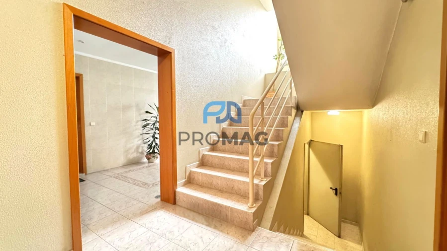 Apartamento T3 para Venda em Avintes Foto 9