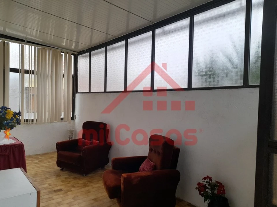 Moradia T4 para Venda em Casal de Cambra Foto 17