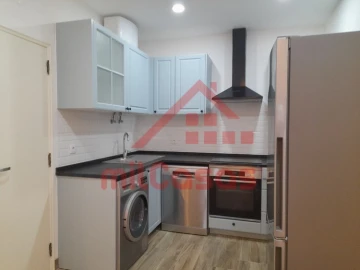 Moradia T4 para Venda em Casal de Cambra