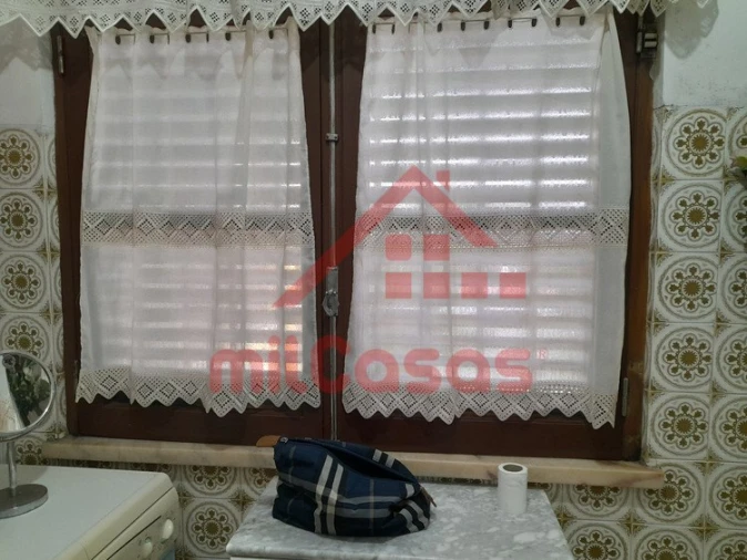 Moradia T4 para Venda em Casal de Cambra Foto 25