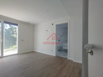 Apartamento T3 para Venda em Santa Maria, São Pedro e Matacães