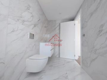 Apartamento T3 para Venda em Santa Maria, São Pedro e Matacães