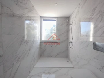 Apartamento T3 para Venda em Santa Maria, São Pedro e Matacães