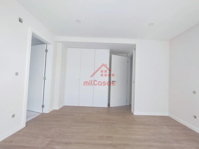 Apartamento T3 para Venda em Santa Maria, São Pedro e Matacães Foto 6