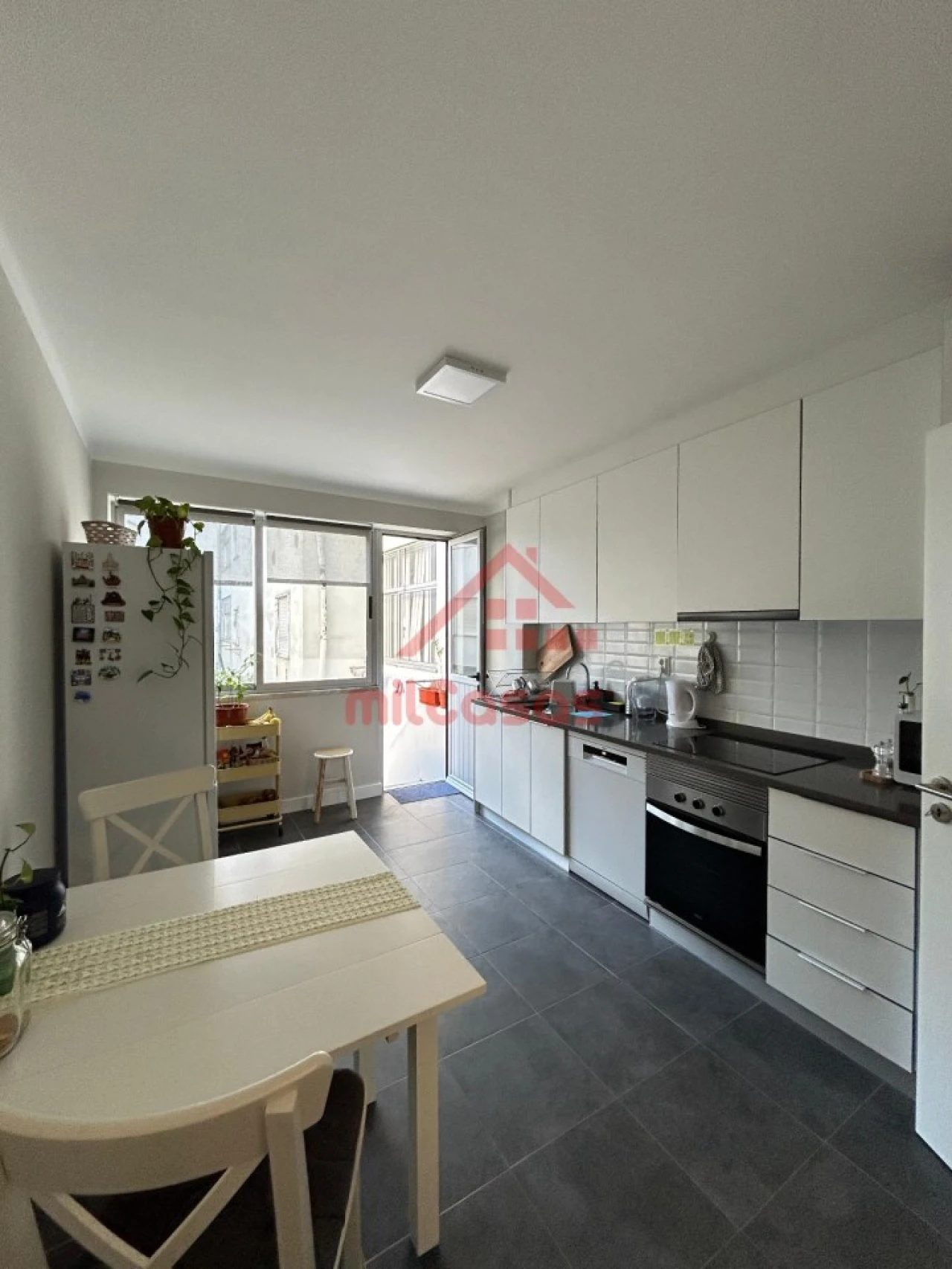 Apartamento T2 para Arrendamento em Santa Maria, São Pedro e Matacães Foto 3