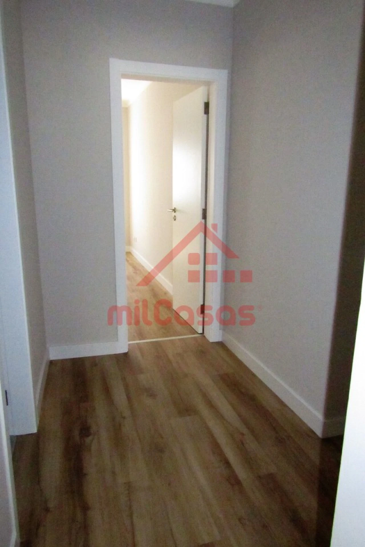 Apartamento T2 para Arrendamento em Santa Maria, São Pedro e Matacães Foto 7