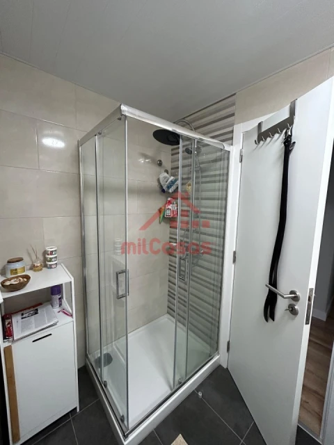 Apartamento T2 para Arrendamento em Santa Maria, São Pedro e Matacães