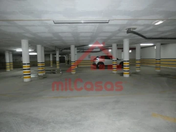 Apartamento T2 para Arrendamento em Bombarral e Vale Covo