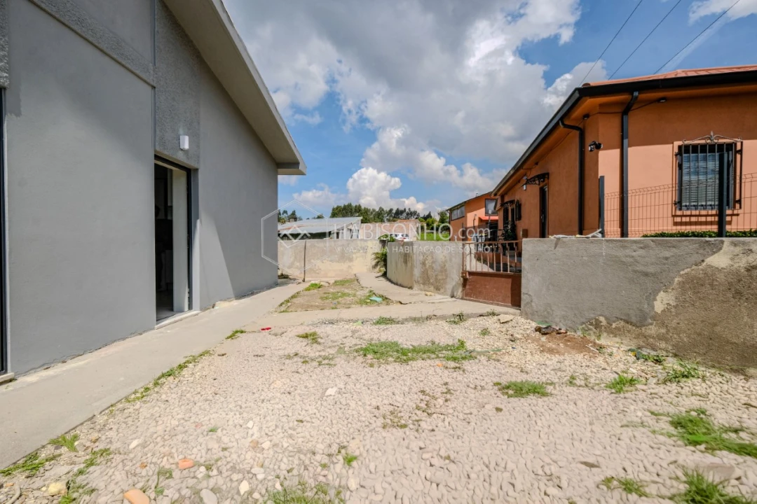 Prédio para Venda em Argoncilhe Foto 4