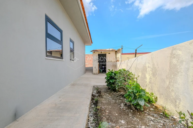 Prédio para Venda em Argoncilhe Foto 3