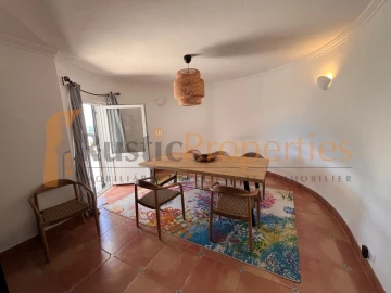 Moradia T3 para Venda em Santa Barbara de Nexe